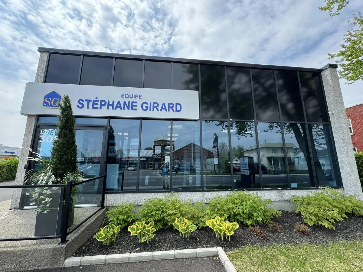 Le bureau de l'équipe Stéphane Girard, RE/MAX D'ICI, au 3080, chemin Sainte-Marie à Mascouche
